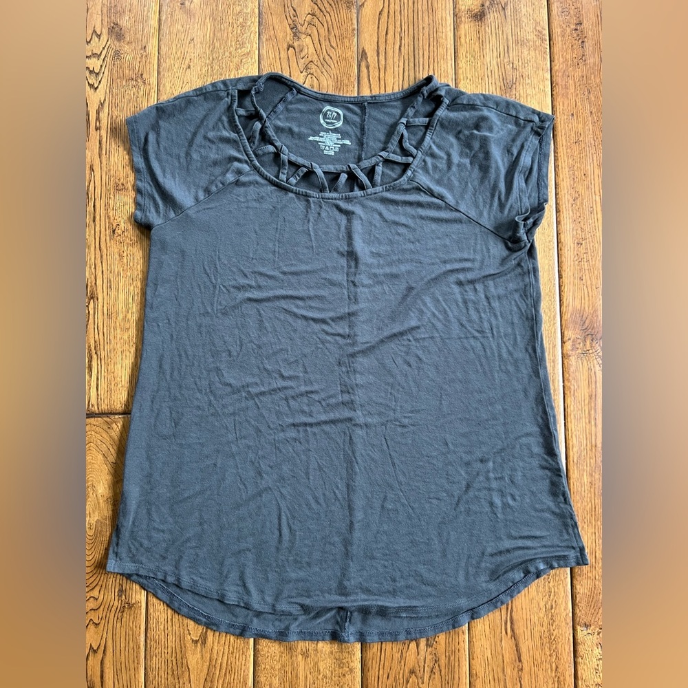 Maurice’s shirt